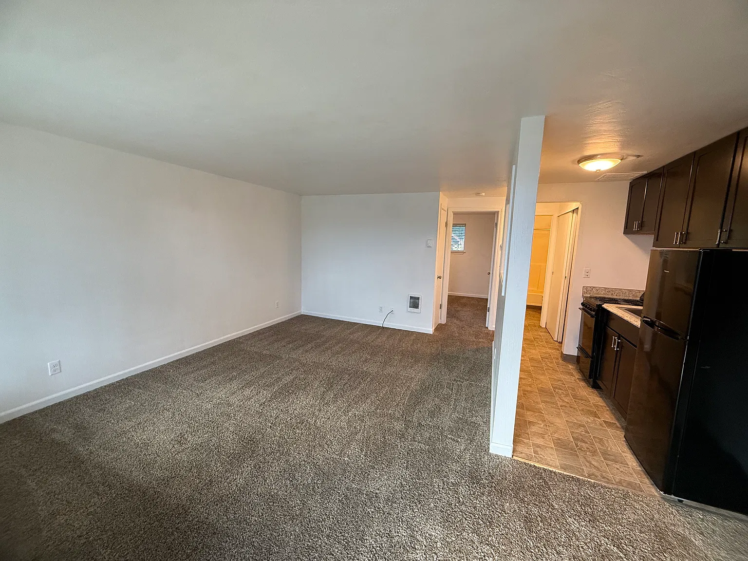 1 bed, 650 sqft, $1,600 — Photo 2