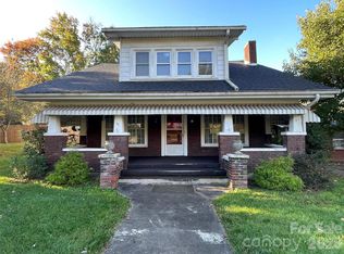 318 Academy St, Canton, NC 28716