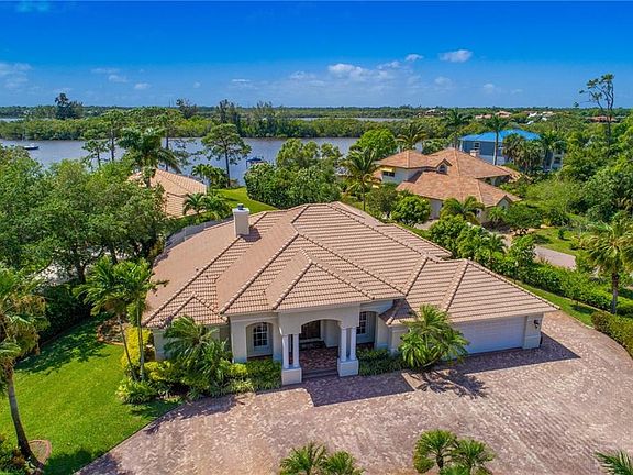 3rd image of 3363 SE River Vista Dr
