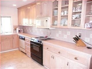 2nd image of 2173 Ashwood Ln
