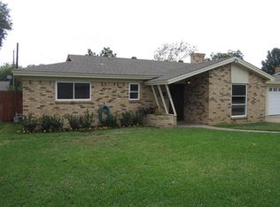 5325 Topper Dr, North Richland Hills, TX 76180