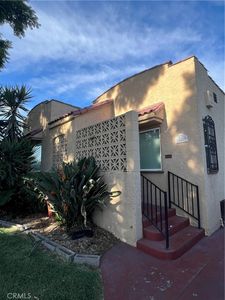 649 E 81st St, Los Angeles, CA, 90001