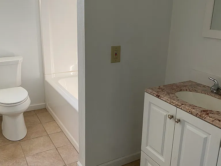 417 Brown Ave — Photo 7