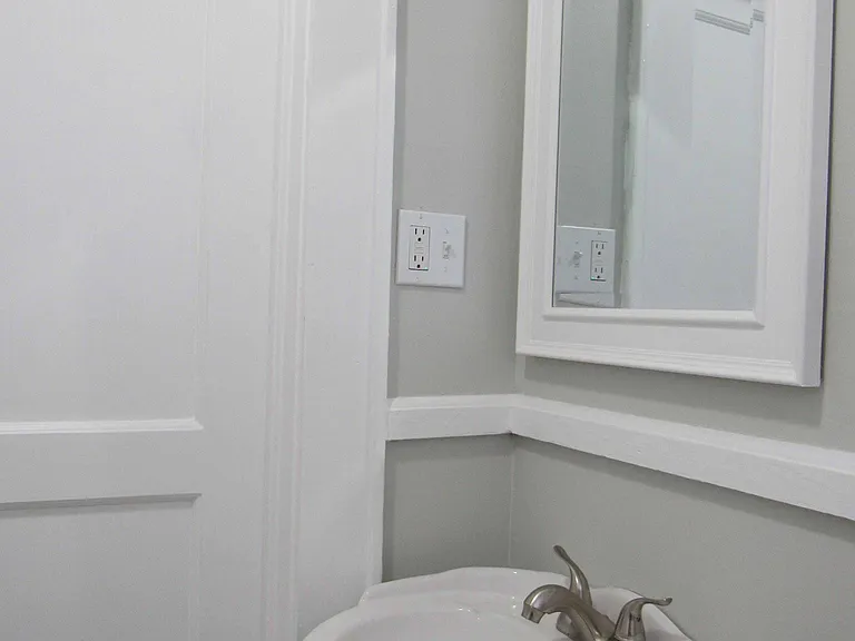 1401 Brown Ave — Photo 21