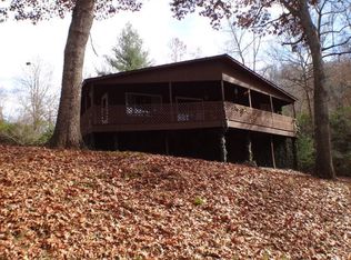 53 Possum Trl, Franklin, NC 28734