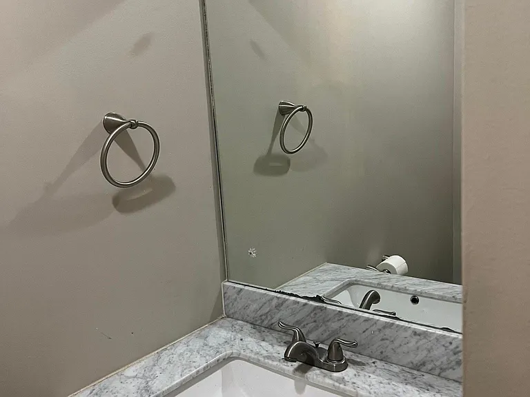 7 Eleven Estates Dr #7 — Photo 3