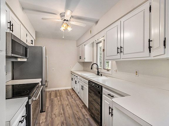 5th image of 406 W Melody Ave