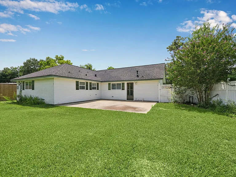 7050 Cole Creek Dr — Photo 14