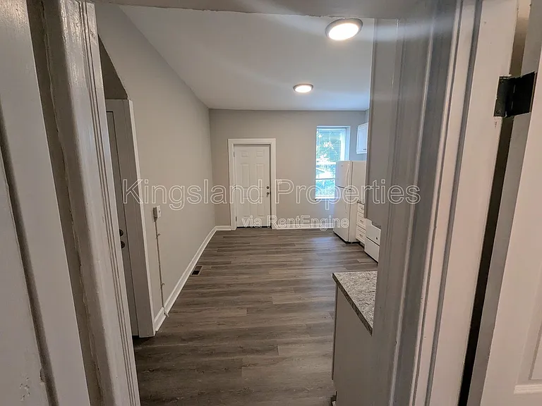 4578 Evans Ave — Photo 6
