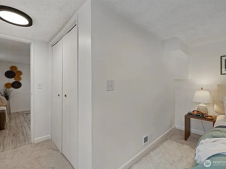7223 S 120th St — Photo 3