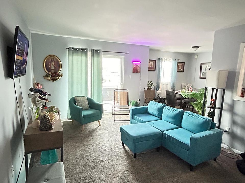 1st image of 1701 W Congress St #11163912