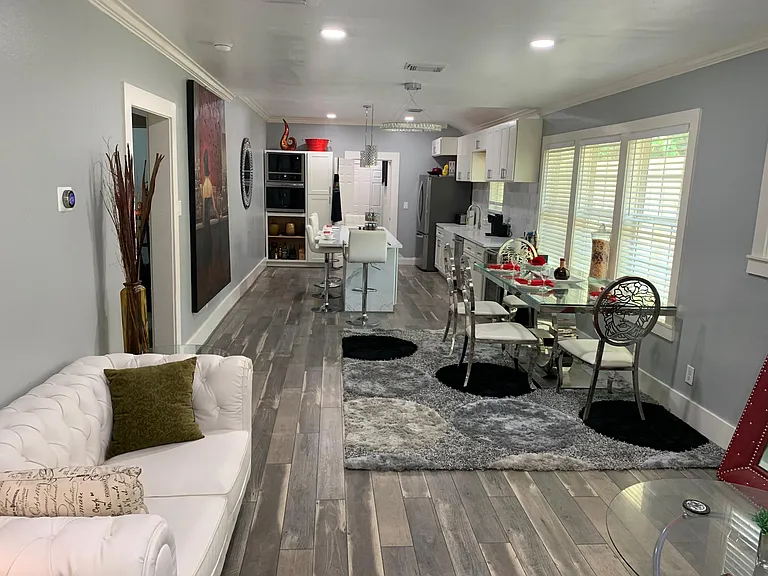 Open concept,living room and kitchen
