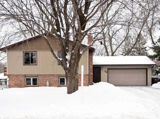 29 E 129th St, Burnsville, MN 55337