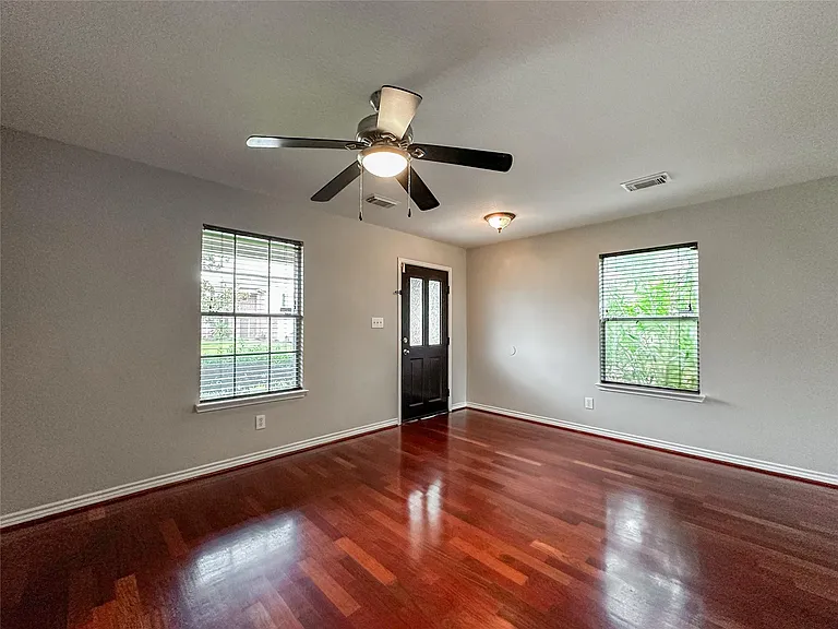 5739 Westminster Village Dr — Photo 6