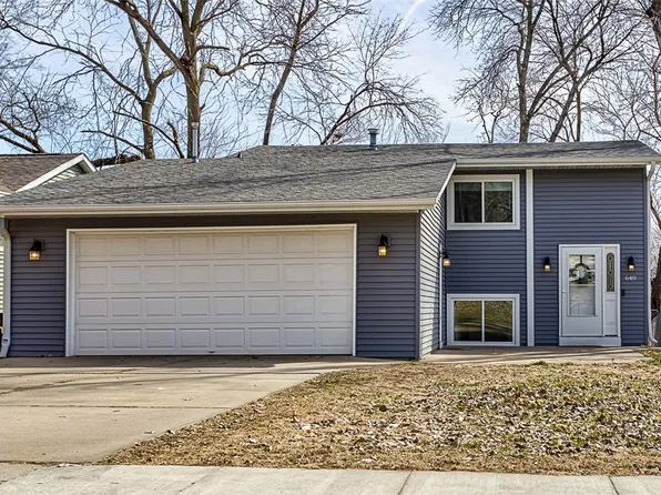 640 Garnet Dr, Ames, IA 50010