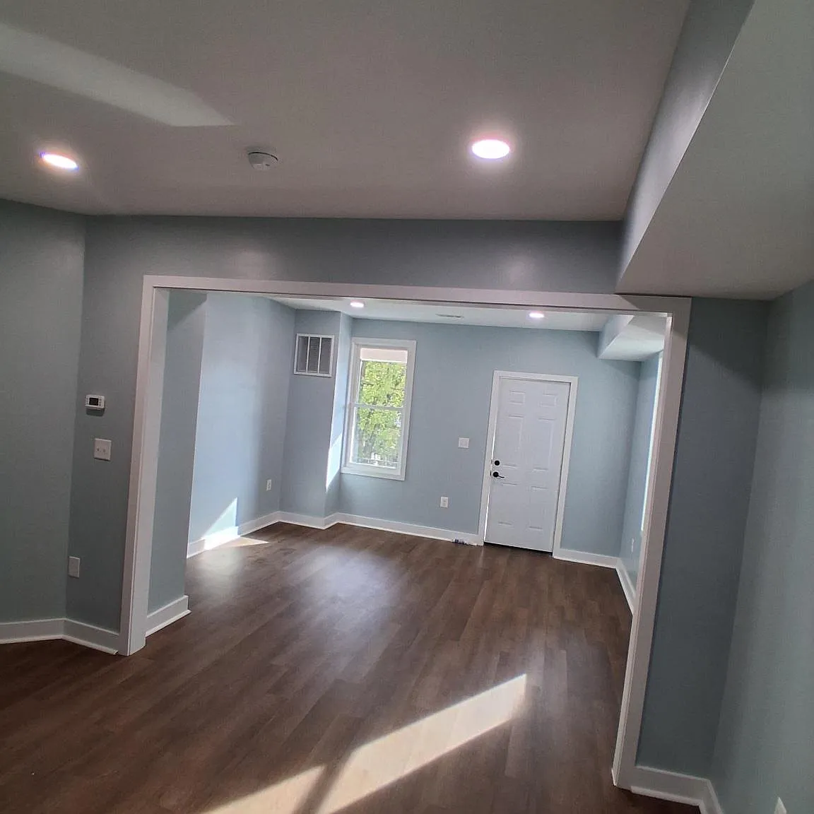 4 bed, 2.0 bath, 2128 sqft, $2,400 — Photo 4
