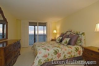 4th image of 9653 Gulf Shore Dr APT 901