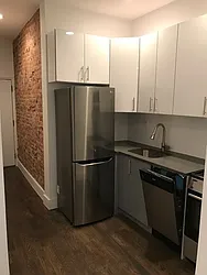 Rented by City Prime Commercial Realty 