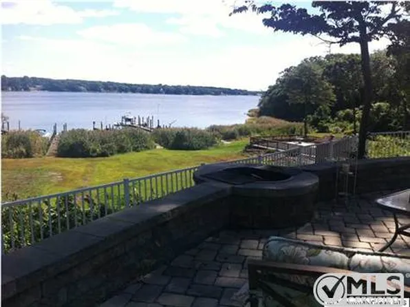 549 Winding River Ct, Brick, NJ 08724