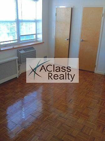 2nd image of 2586 12th St