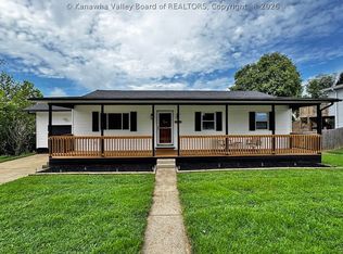 123 Dawn Hts, Scott Depot, WV 25560