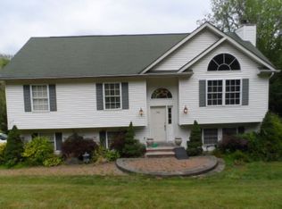 956 Lakes Rd, Monroe, NY 10950