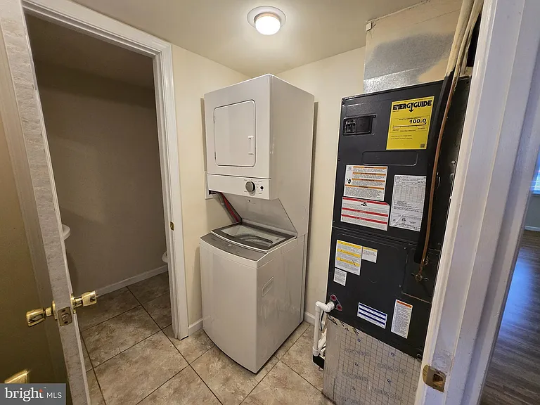 258 Violet Ct — Photo 17