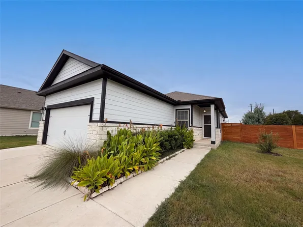 105 Syrah Ct, Leander, TX 78641