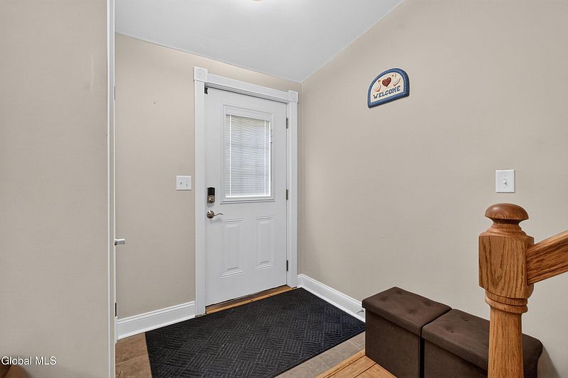 4th image of 34 Pepperbush Place