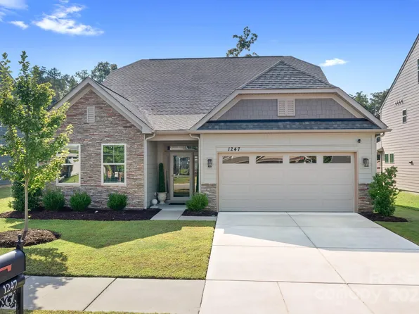 1247 New River Dr, Concord, NC 28025
