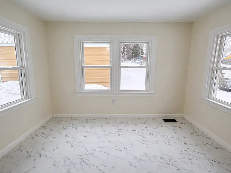 508 River Rd — Photo 11