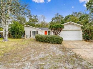 306 Dolphin St, Gulf Breeze, FL 32561