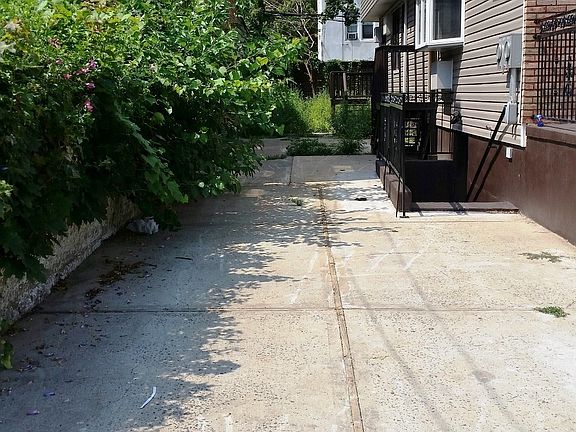 2nd image of 25-26 100 Street