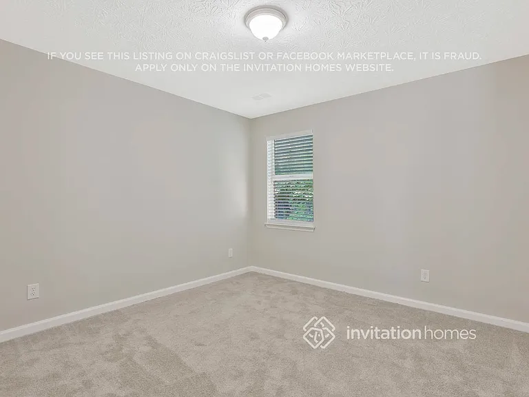 690 Greenhedge Dr — Photo 14