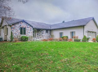 9007 Longview Dr, Stanwood, MI