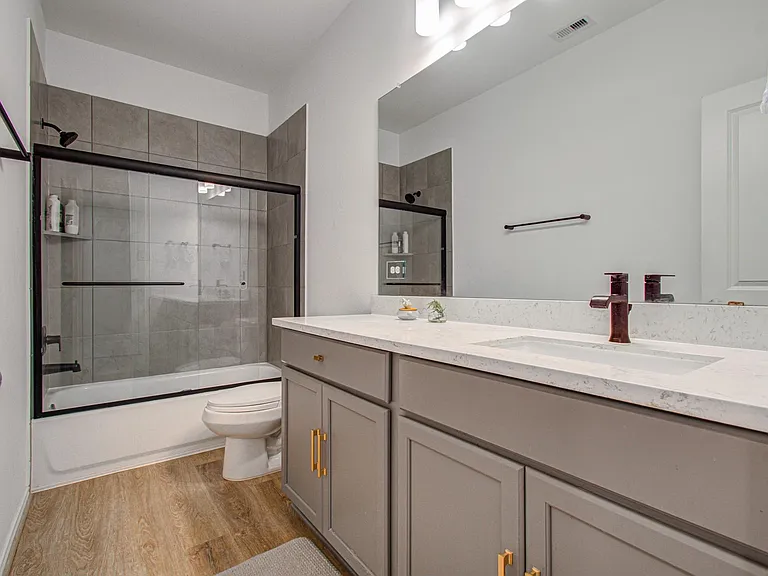 4722 Crest Hill Dr — Photo 41