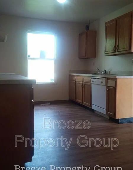 914 E Bancroft St — Photo 7