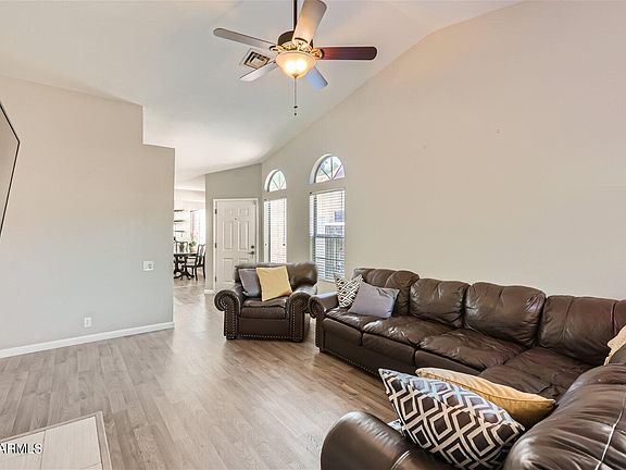 4th image of 11061 N 111TH Way