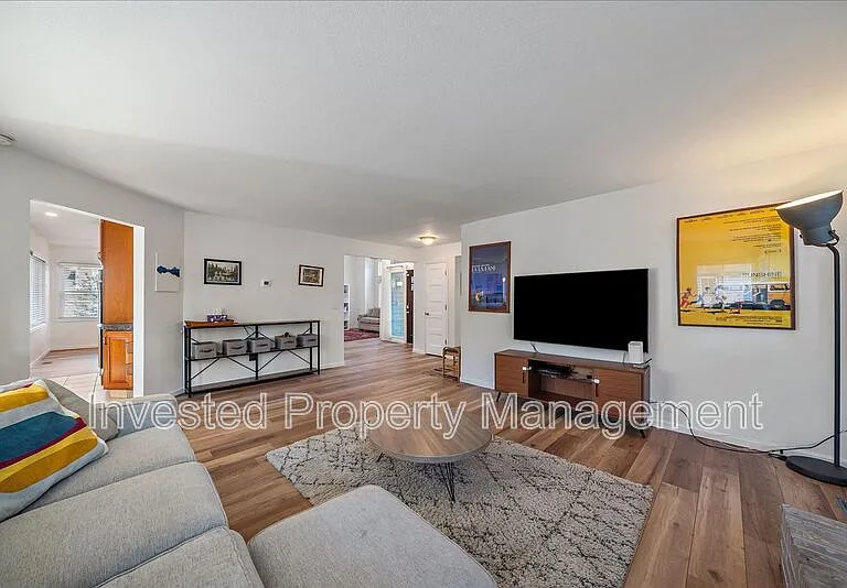 7291 Palisade Dr — Photo 14
