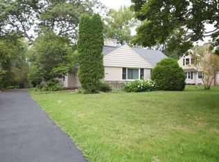 8833 N Greenvale Rd, Bayside, WI 53217