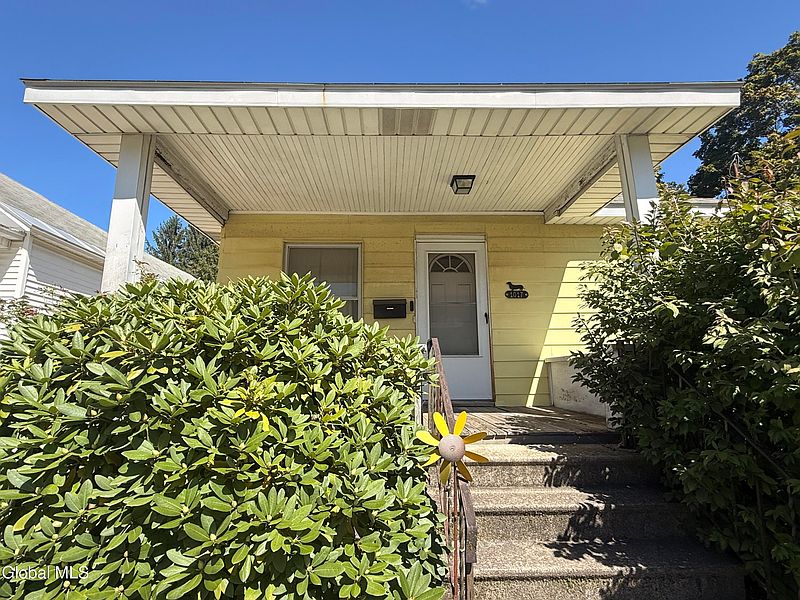 3rd image of 1017 Raymond Street