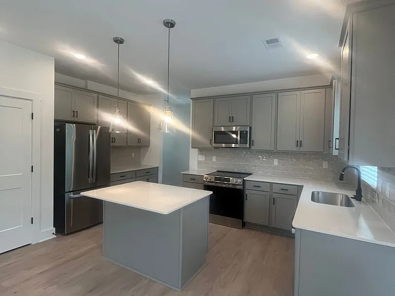 149 Rose Hannah Dr — Photo 3