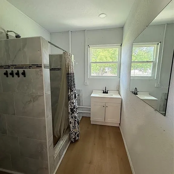 11213 SE 53rd Ct — Photo 5