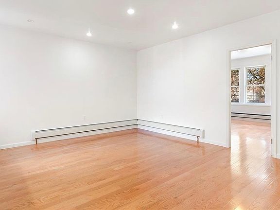 4th image of 6922 Narrows Ave #2