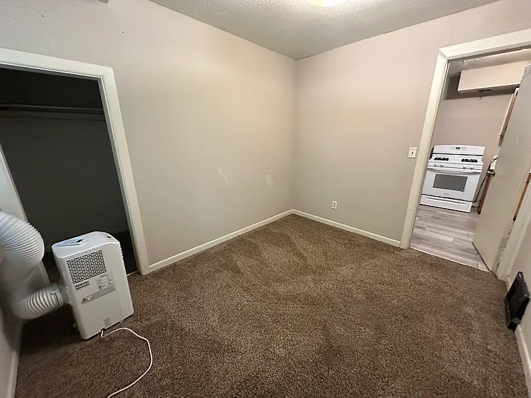 1025 E Washington St #2 — Photo 10