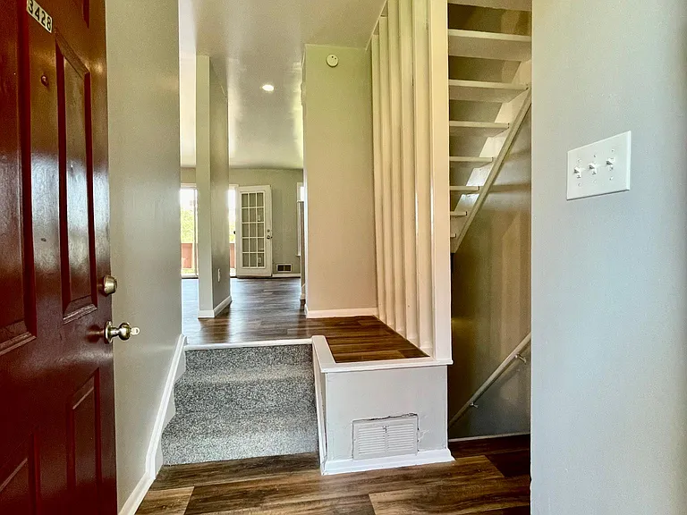 3428 Melwood Ave — Photo 1