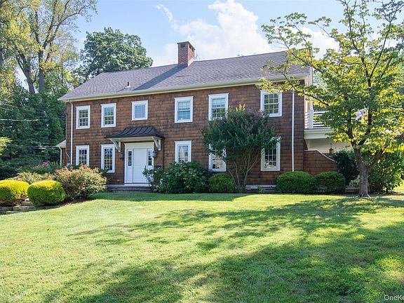 3rd image of 42 Summit Avenue