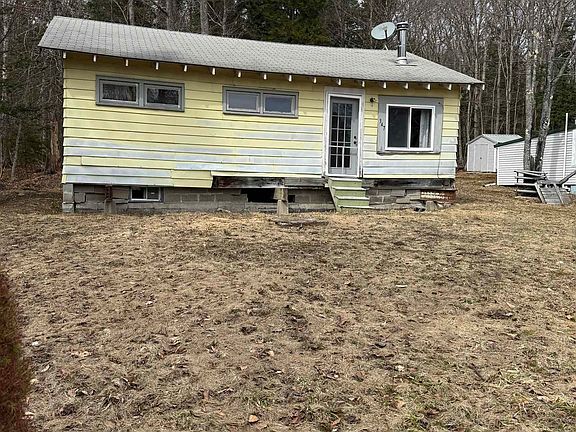 3rd image of 347 Hickory Road