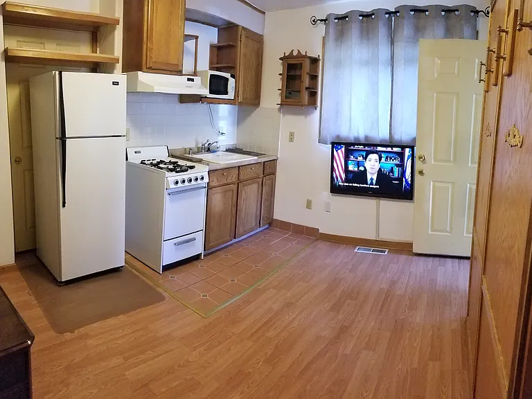 11695 SW Greenburg Rd #1 — Photo 15