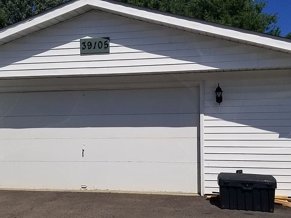 5th image of 39105 N Sir John Dr